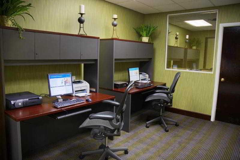 Surestay Plus Hotel By Best Western Clearwater Central Екстер'єр фото