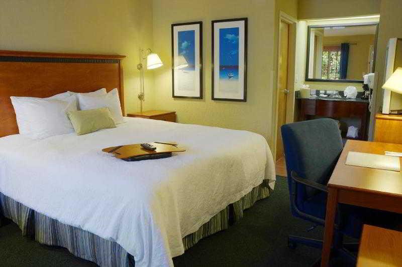 Surestay Plus Hotel By Best Western Clearwater Central Екстер'єр фото