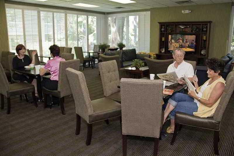 Surestay Plus Hotel By Best Western Clearwater Central Екстер'єр фото